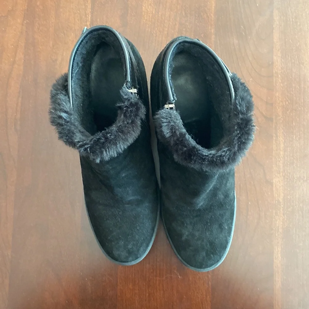 Aquatalia suede booties - Picture 6 of 7